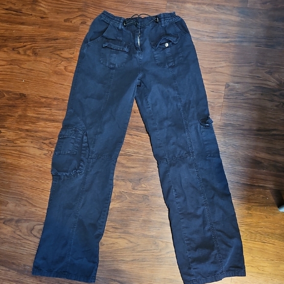Brandy Melville Navy Cargo Pants, One Size - Picture 1 of 8